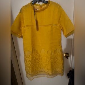 Brand New! Beautiful yellow Dress! Size: 10
